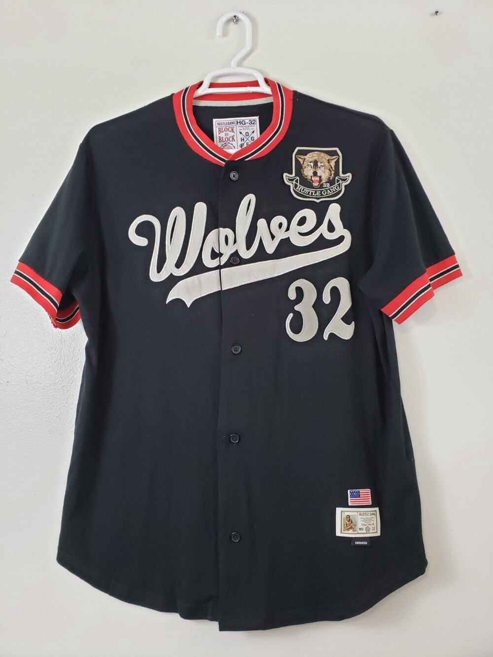 Hustle Gang 32 Wolves Jersey Mens Size L Hip Hip Black Embroidered RARE